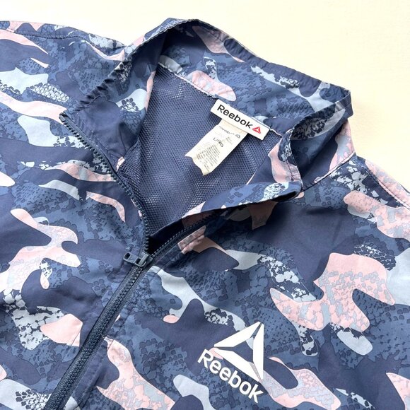 Reebok Sweaters - Reebok Womens Camouflage Windbreaker Jacket 1/4 Zip Pouch Pocket Elastic Hem